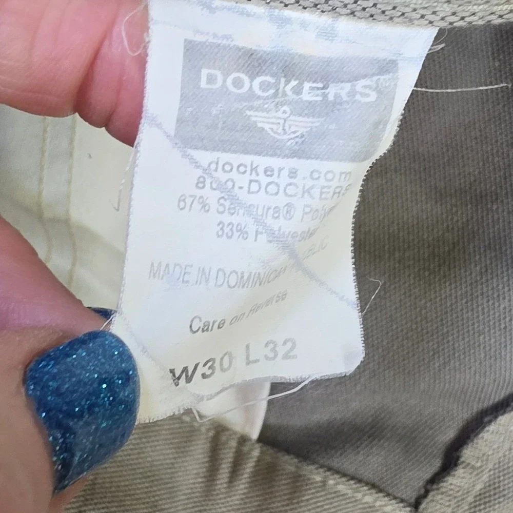 Dockers pleated front